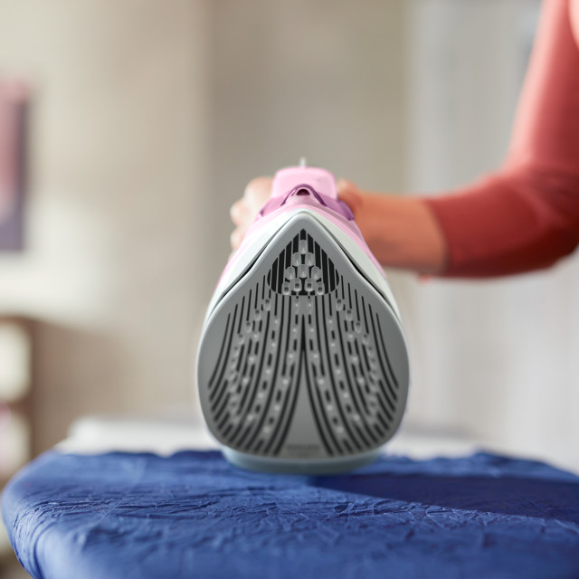 Philips 5000 Series Steam Iron, 2400W in use