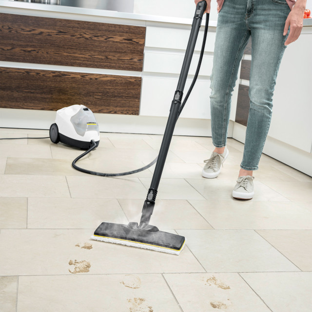 Karcher SC4 Easyfix Steam Cleaner - White cleaning tiles