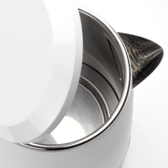 Cuisinart Cordless Kettle, 1.5L - Warm White interior detail