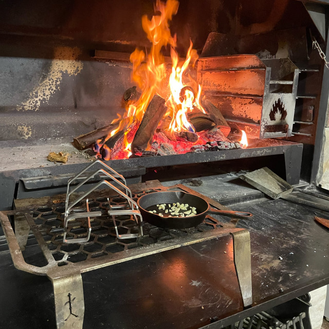 Dreem Fire 2 Slot Mega T-Bone Braai Rack in use