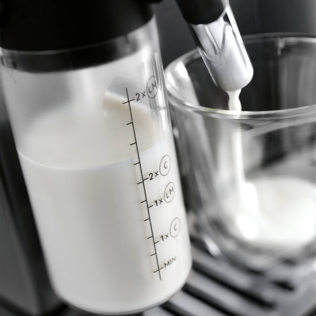 DeLonghi Magnifica Evo Auto Bean to Cup Coffee Machine, ECAM290.61.B Detail Image