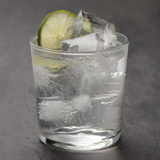 W&P Peak Everyday Ice Tray - Blue ice