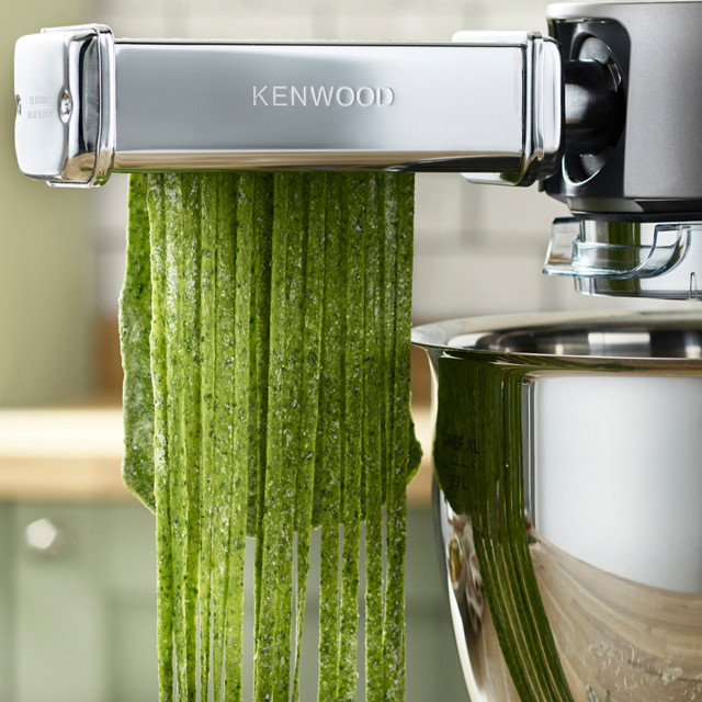 Kenwood Chef & Chef XL Trenette Pasta Cutter Attachment KAX983ME Product In Use