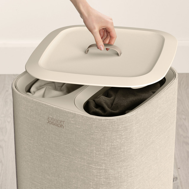 Joseph Joseph Tota 60L Laundry Separation Basket - Ecru closing the basket