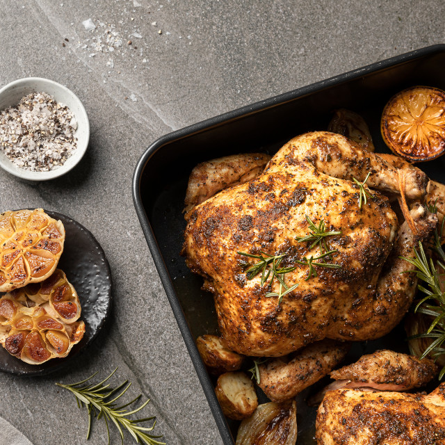 Sagenwolf Titanium Series Non-stick Roasting Pan, 39cm Product Lifestyle Image