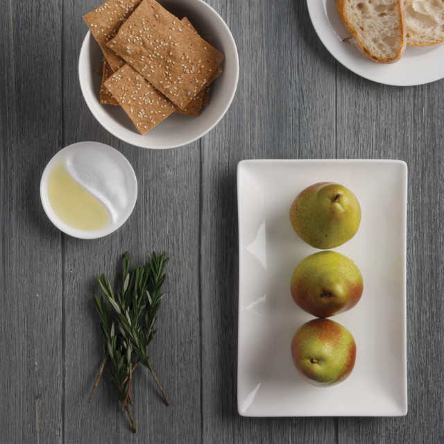 Maxwell & Williams White Basics Rectangular Platter - 34cm with fruits