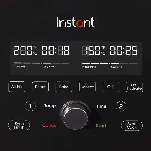 Instant Vortex Plus 8-In-1 Versazone Airfryer, 8.5L control panel