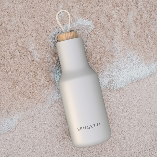 Sengetti Hydra Water Bottle - Stone on the beach sand
