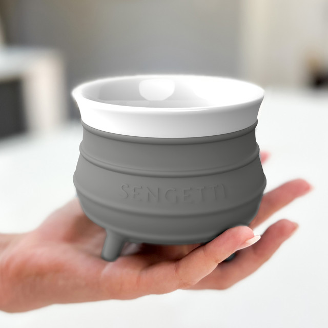 Sengetti Medium Potjie Pot - Charcoal showing size
