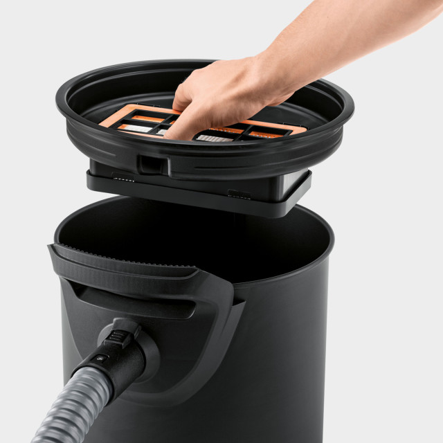 Karcher Fire and Braai Ash Vacuum Cleaner, AD2 filter removal