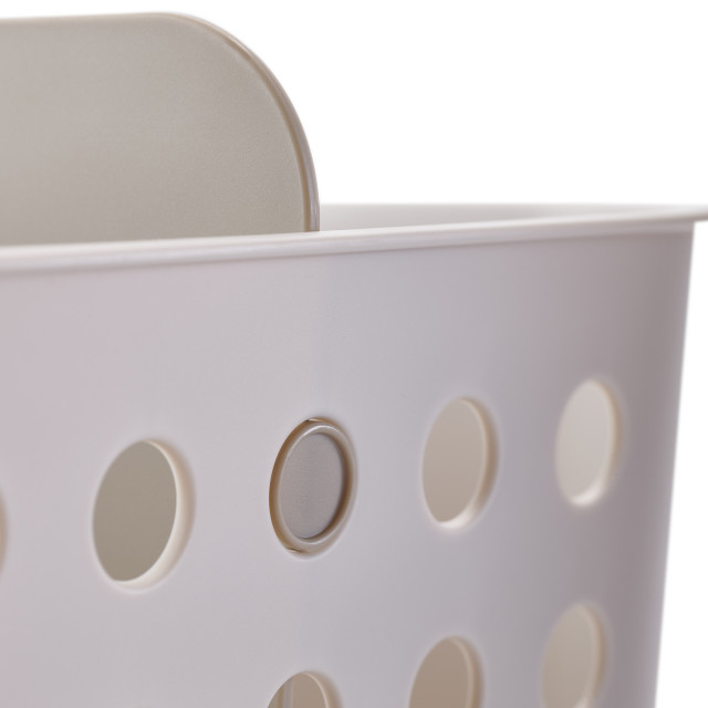 Joseph Joseph EasyStore Large Bathroom Storage Basket close up of how the devider connects to basket