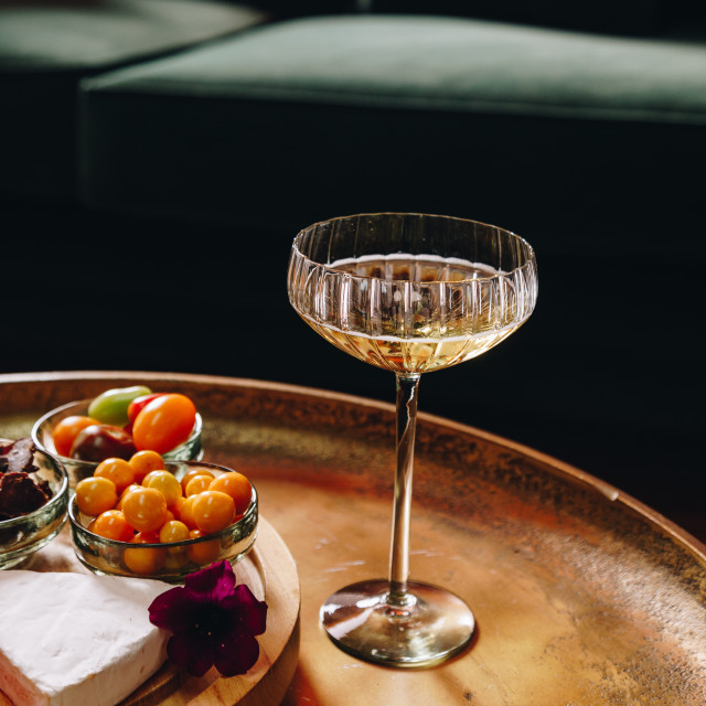 Ngwenya Glass Optic Vulindlela Champagne Coupe Glass with champagne