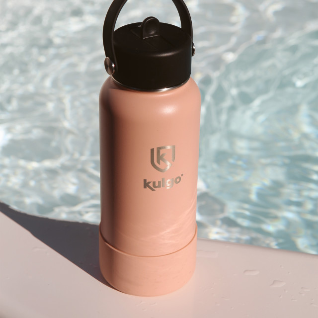 Kulgo Flask with Straw Cap, 1L - Blush angle
