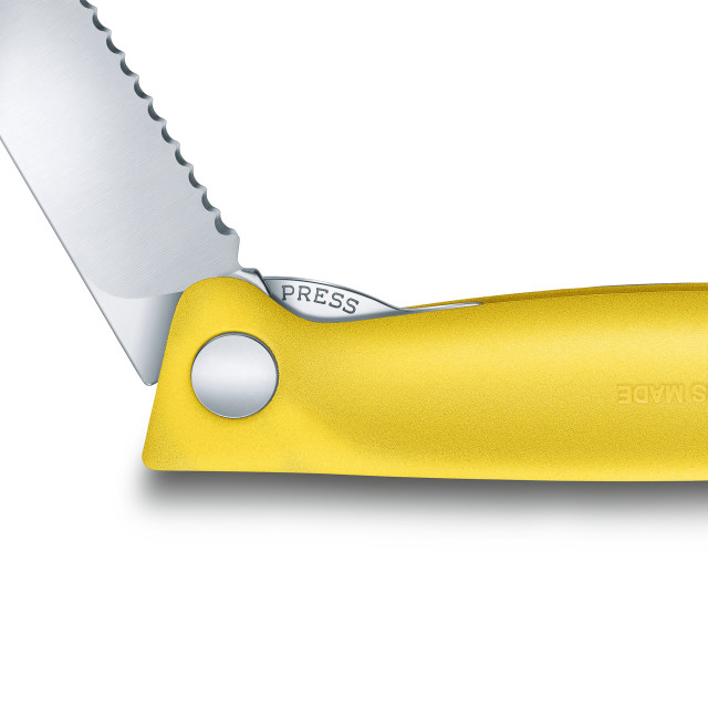 Victorinox Swiss Classic Round Foldable Serrated Paring Knife, 11 cm - Yellow detail