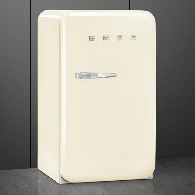 Smeg Retro 50's Style Bar Refrigerator - Vintage Cream side view