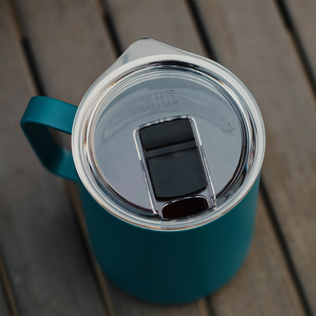 MiiR Vacuum Insulated Camp Cup, 470ml - Prismatic on the table