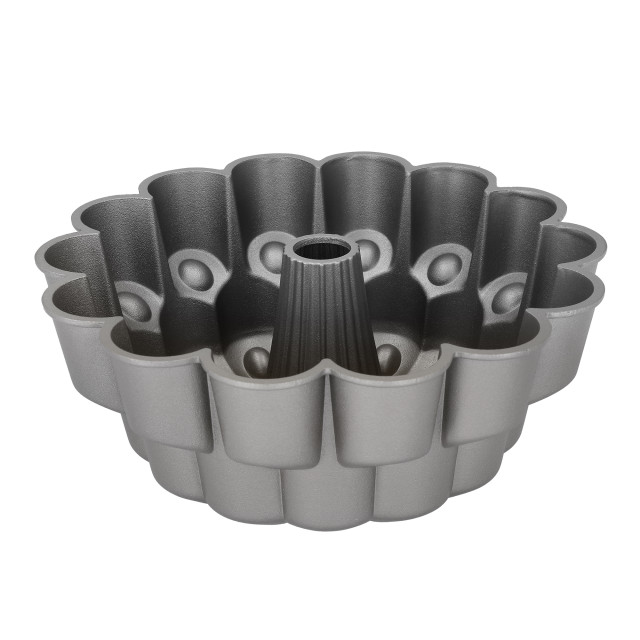 MasterClass Non-Stick Cast Aluminium Decorative Cake Tin, Tiered angle