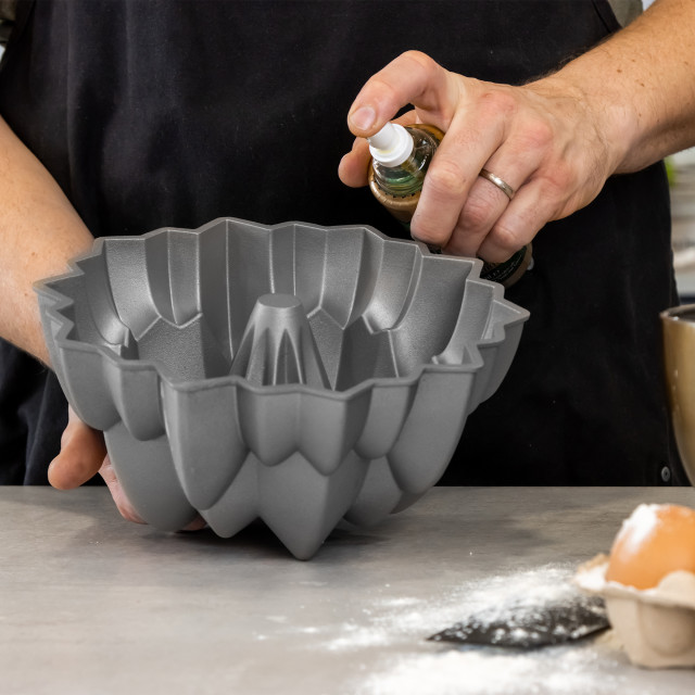 MasterClass Non-Stick Cast Aluminium Decorative Cake Tin, Peak with a baking non-stick spray