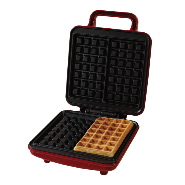 Swan Retro Belgian Waffle Maker - Red