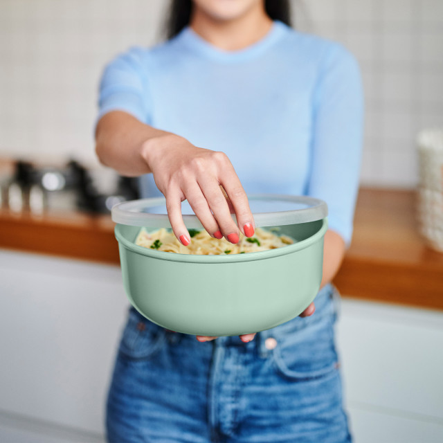 Mepal Lumina Bowl Set, 3-Piece - Nordic Sage showing scale with food
