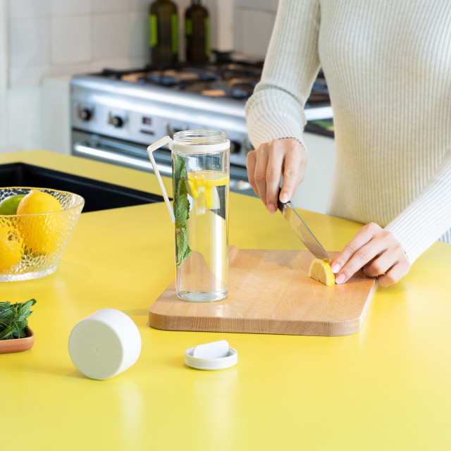 Brabantia Make & Take Water Bottle with Strainer, 500ml - Light Grey with mint and lemon flavoured water