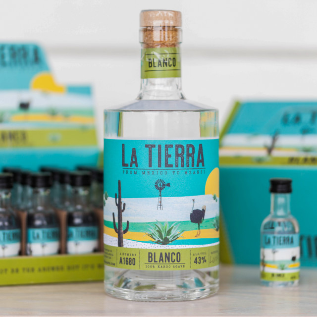 La Tierra Agave Blanco, 750ml on the table