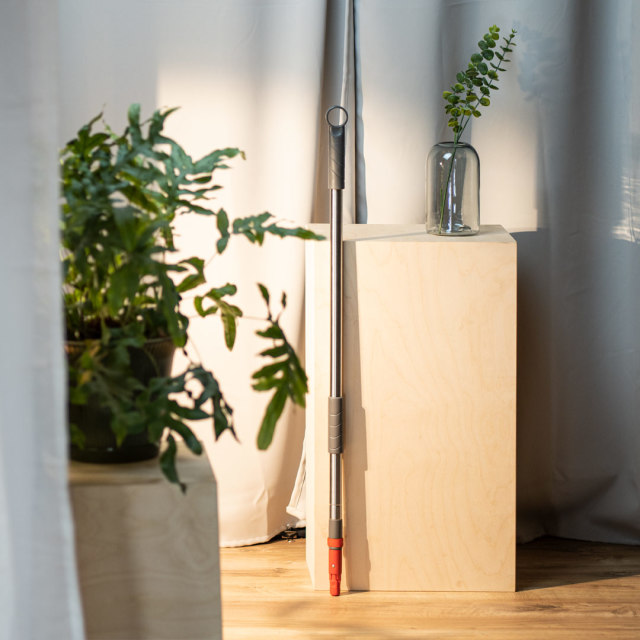 Nordic Stream Flexi Pocket Floor Cleaning Kit on the wooden floor