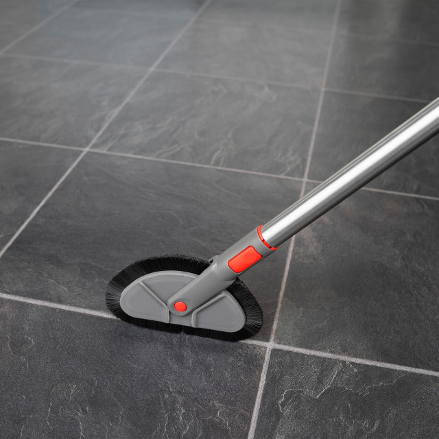 Nordic Stream Stream Tile Brush + cleaning tiles