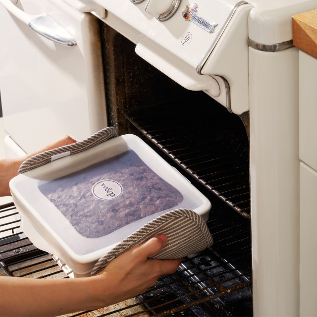 W & P Large Stretch Baking Lids, Set of 3 in a oven