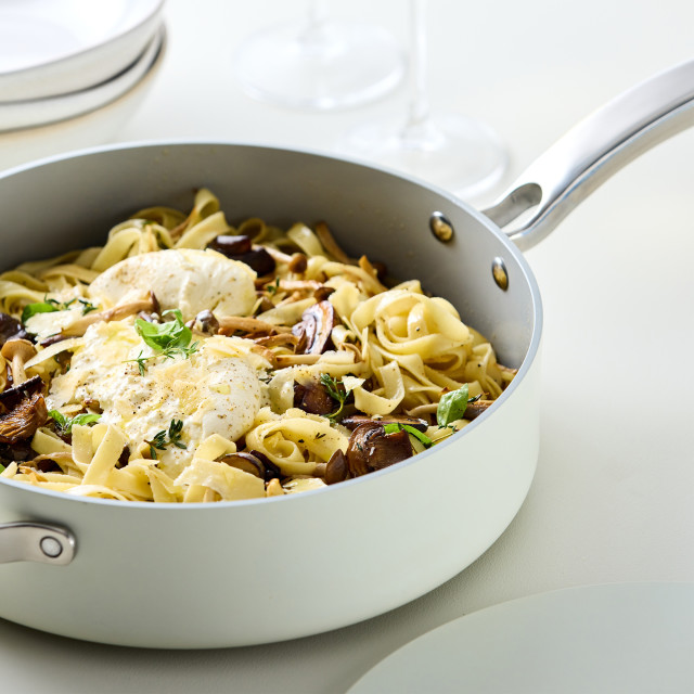 Wolstead Mineral Non-Stick Cookware, Set of 4 - Ivory with food on the table