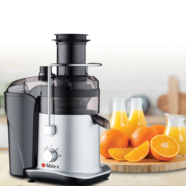 Milex Power Juicer, 1200W with oranges and orange juice