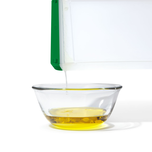 OXO Good Grips Everyday Cutting Board, Set of 3 detail
