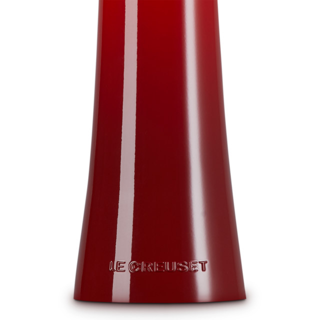Le Creuset Modern Salt Mill, 21cm - Cerise detail