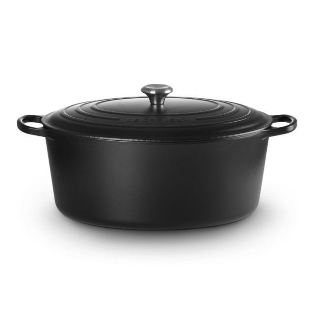 Le Creuset Signature 14 Litre Oval Casserole, 40cm - Matte Black