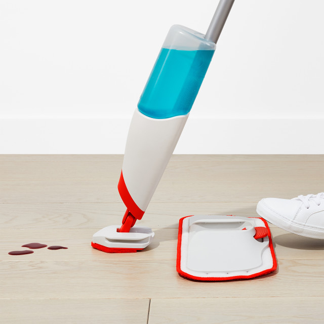 OXO Good Grips Microfibre Spray Mop Scrubber Refill, Pack of 2 Cleaning up jam on wooden floors