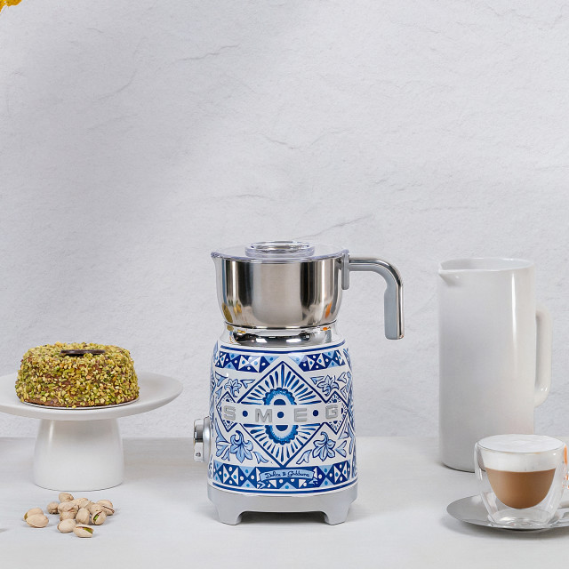 Smeg Blu Mediterraneo Dolce & Gabbana Milk Frother In a Kitchen Setting