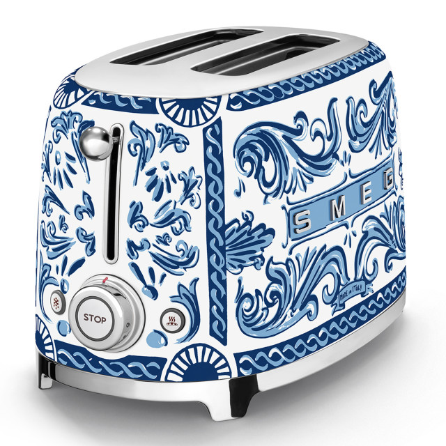 Smeg Blu Mediterraneo Dolce & Gabanna 2-Slice Toaster, 950W side view