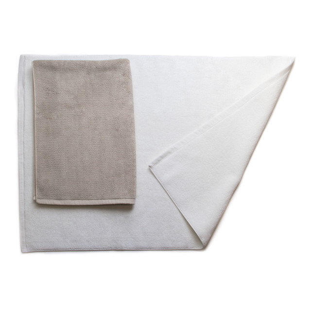 Terry Lustre Plain Bath Mat, 60cm x 85cm - White angle