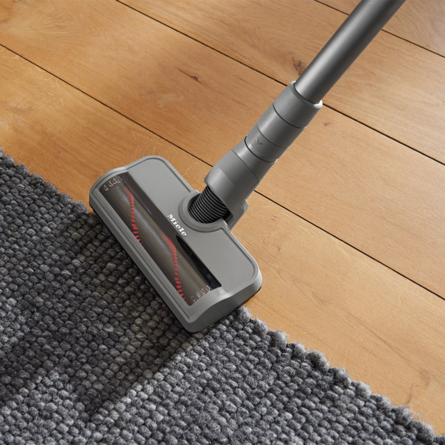 Miele Duoflex HX1 CarCare on a rug