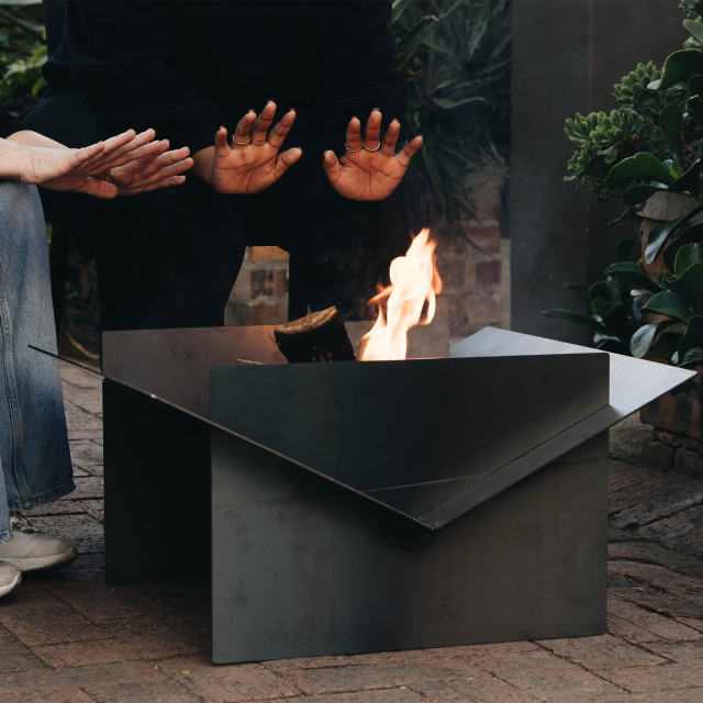 Sprung Outdoor Living Blaze Box Fire Pit with fire wood