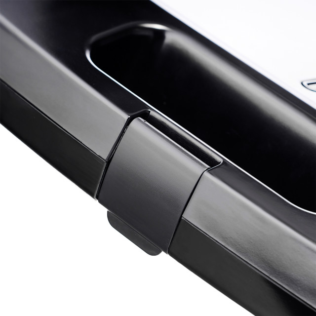 Russell Hobbs 4-Slice Sandwich Maker detail