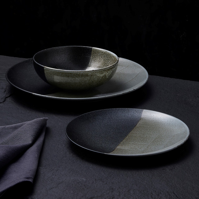 Maxwell & Williams Umi Coupe Bowl, Set of 4 - 11cm on the table