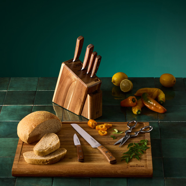 Wolstead Estate Knife Block Set, 8-Piece with veggies and bread