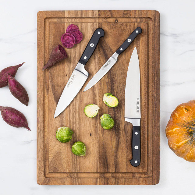 Wolstead Calibre Prep Knives, Set of 3 with veggies on a chopping board 