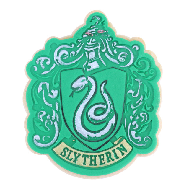 PME Harry Potter Crest Cookie Cutter & Embosser - Slytherin Crest detail