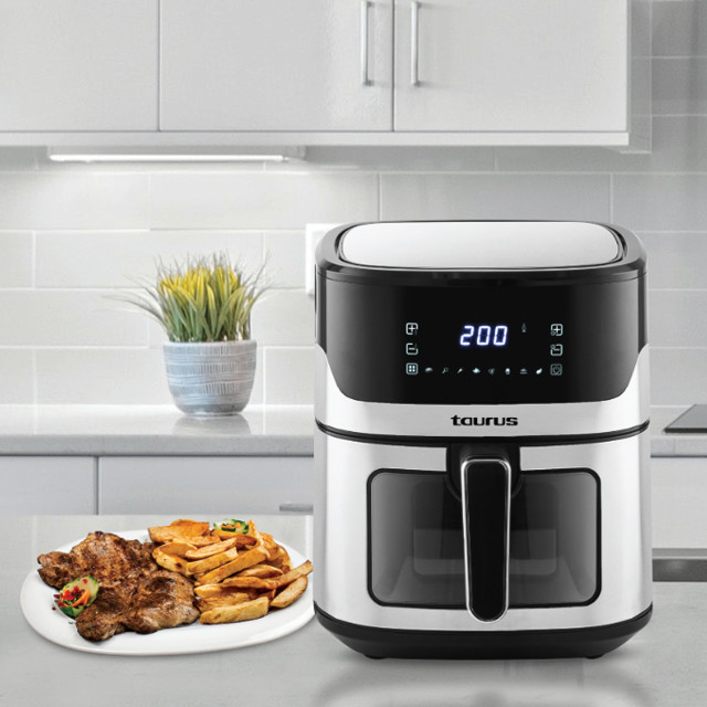 Taurus Air Fryer, 6.5L on the kitchen counter with food