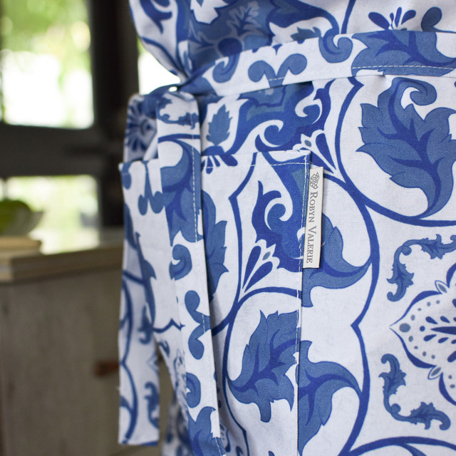 DSA Robyn Valerie Cape Blue Full Bib Apron detail