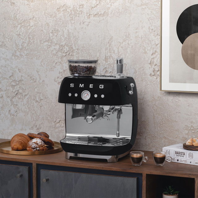 Smeg Retro Manual Espresso Coffee Machine with Grinder on the table