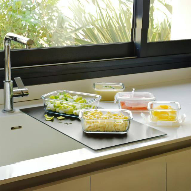 Pebbly Glass Food Containers, Set of 5 on the kitchen counter
