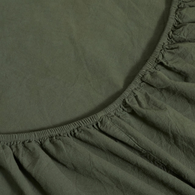 Thread Office Deep Green Washed Cotton Fitted Sheet - Super King - Elastic Detail View 